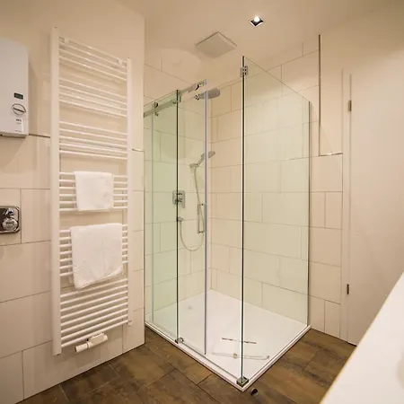 Gaestehaus C.h.berres Uerzig-mosel Дом отдыха