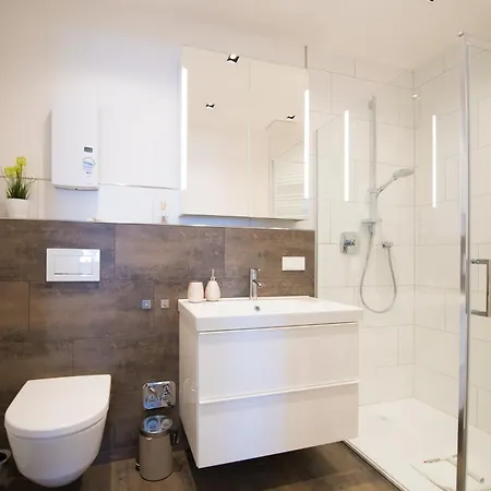 Gaestehaus C.h.berres Uerzig-mosel Дом отдыха Ирциг